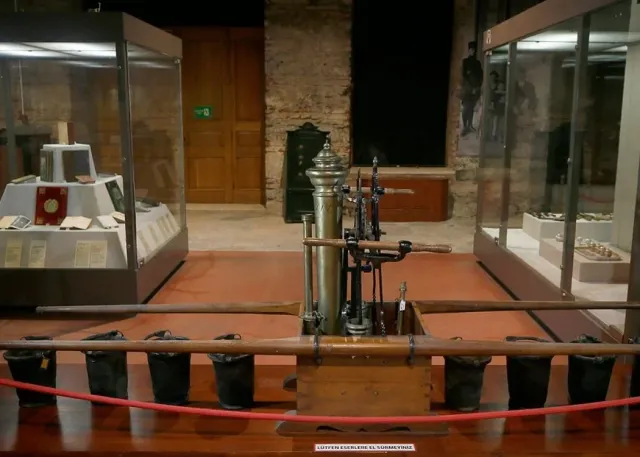 The Palace Collections Museum Είσοδος Skip-the-Ticket-Line με Ηχητικό Οδηγό