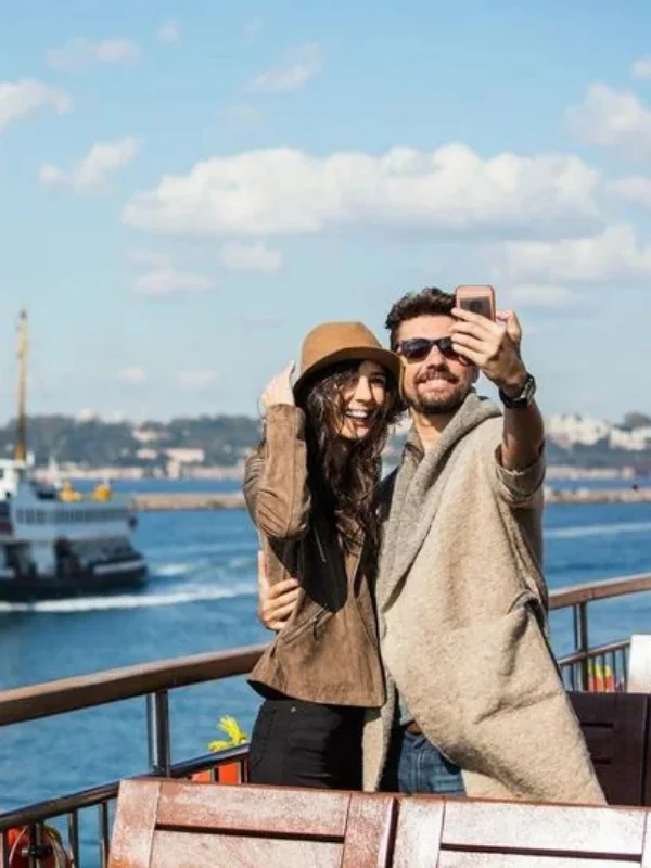 Rejs żaglówką po Bosforze o zachodzie słońca